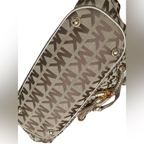 Michael Kors Large Gathered Signature Tote Jet Set - Picture 3 of 12